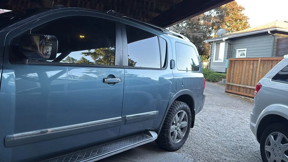 2010 Nissan Armada - Image 10 of 10