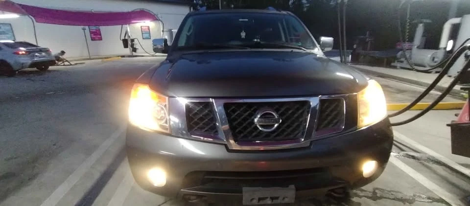2010 Nissan Armada - Image 18 of 18