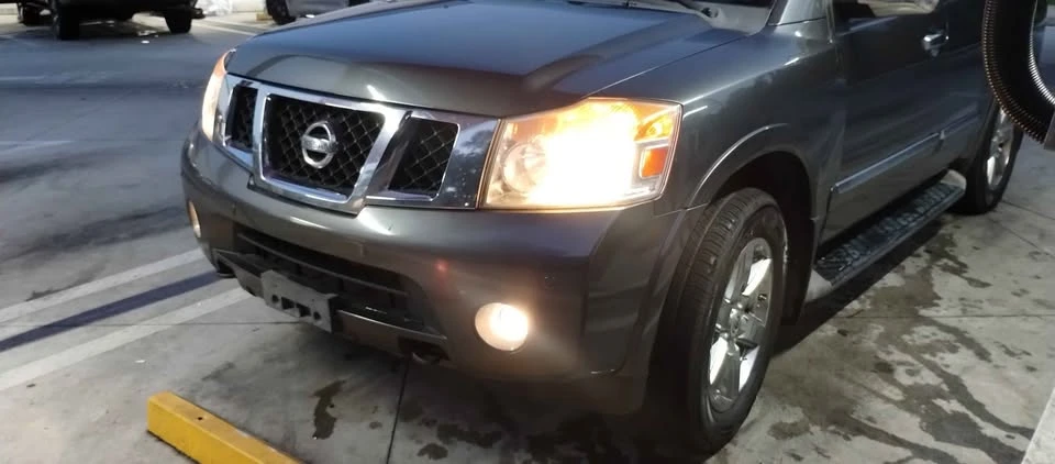 2010 Nissan Armada - Image 6 of 18