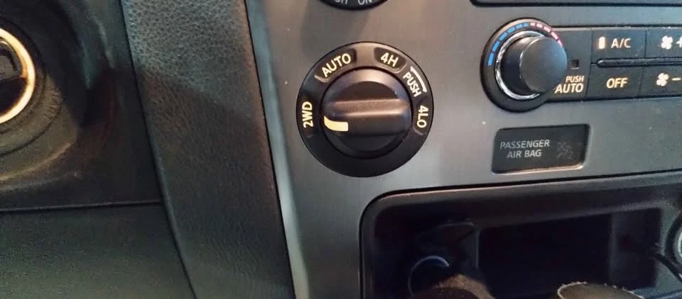 2010 Nissan Armada - Image 7 of 18