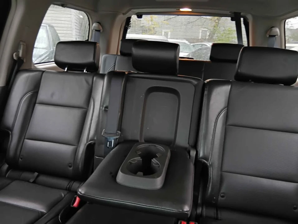 2010 Nissan Armada - Image 4 of 15