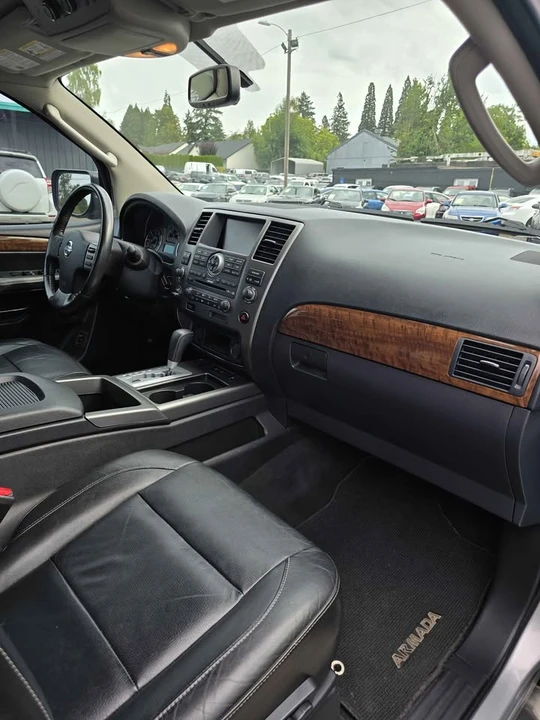 2010 Nissan Armada - Image 10 of 14