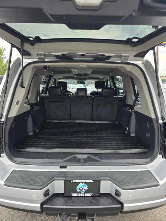 2010 Nissan Armada - Image 12 of 14