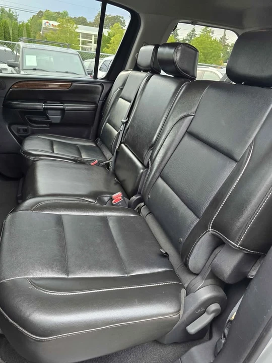2010 Nissan Armada - Image 11 of 14