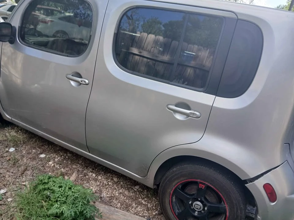 2010 Nissan Cube - Image 3 of 17