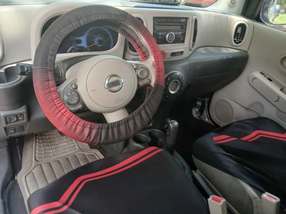 2010 Nissan Cube - Image 10 of 17