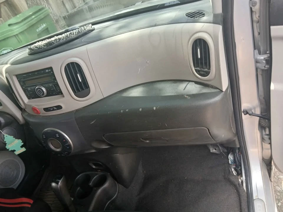 2010 Nissan Cube - Image 8 of 17