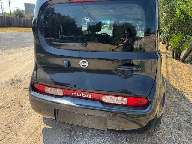 2010 Nissan Cube - Image 12 of 20