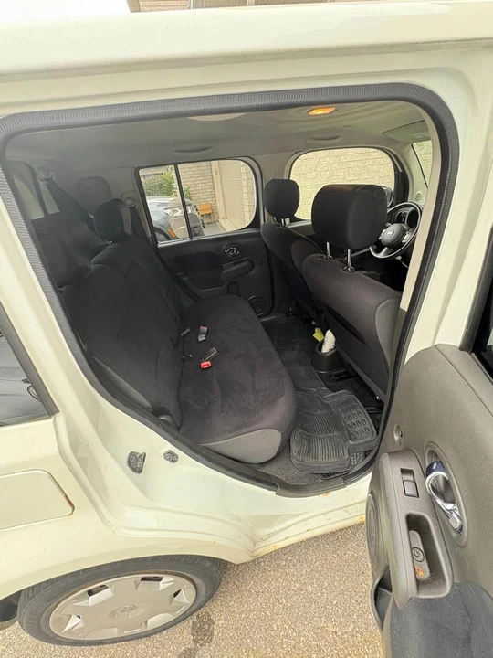 2010 Nissan Cube - Image 9 of 13