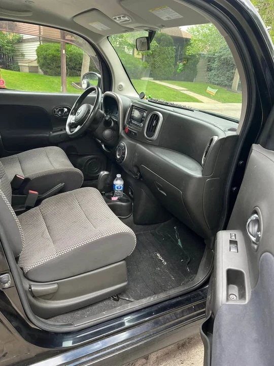 2010 Nissan Cube - Image 6 of 10