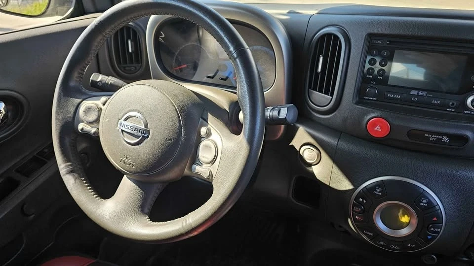 2010 Nissan Cube - Image 7 of 10