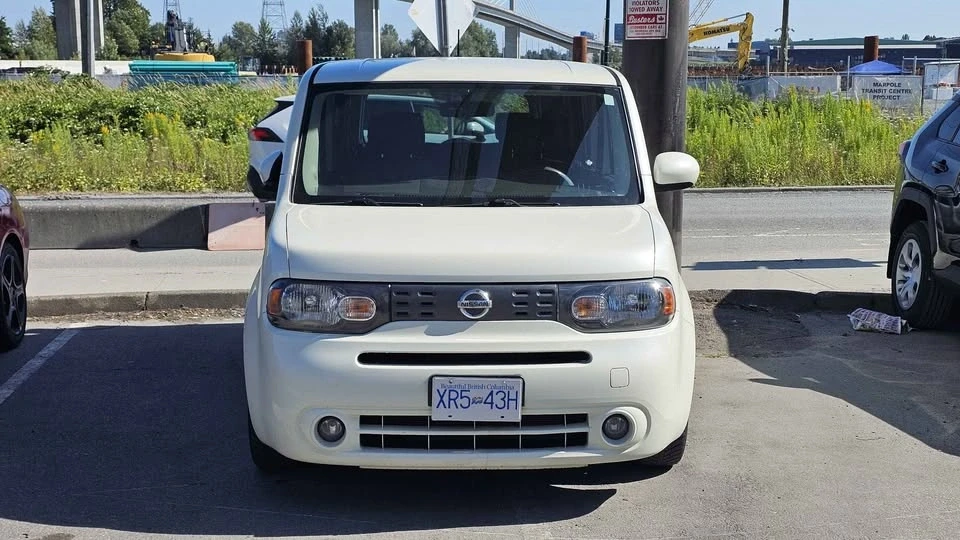 2010 Nissan Cube - Image 3 of 10