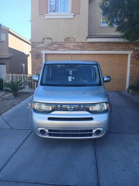 2010 Nissan Cube - Image 2 of 10