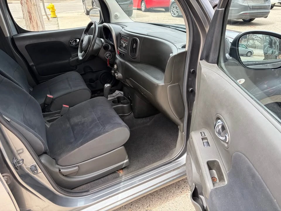 2010 Nissan Cube - Image 12 of 14