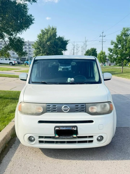 2010 Nissan Cube - Image 2 of 4