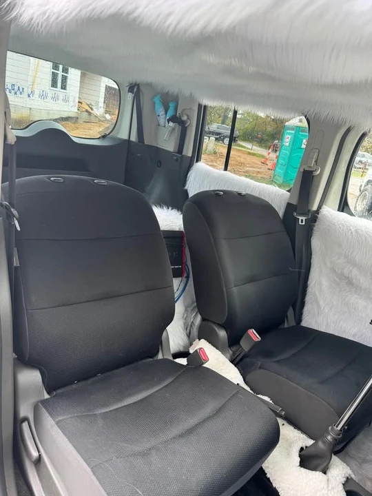 2010 Nissan Cube - Image 6 of 11