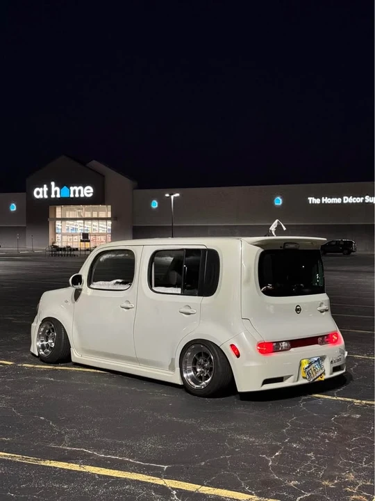 2010 Nissan Cube - Image 3 of 11
