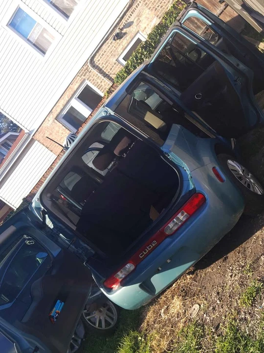2010 Nissan Cube - Image 3 of 7