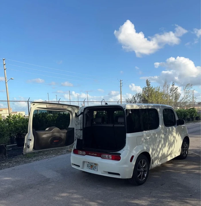 2010 Nissan Cube - Image 9 of 14