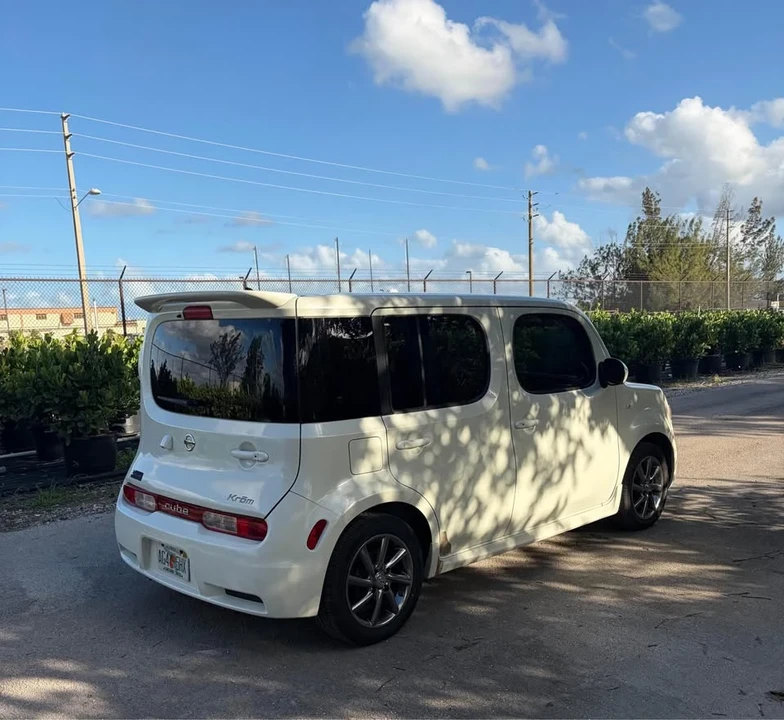2010 Nissan Cube - Image 7 of 14