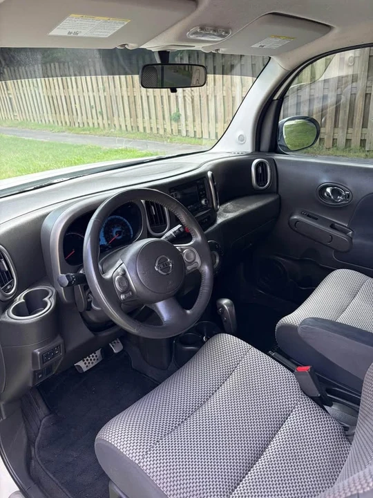 2010 Nissan Cube - Image 13 of 14