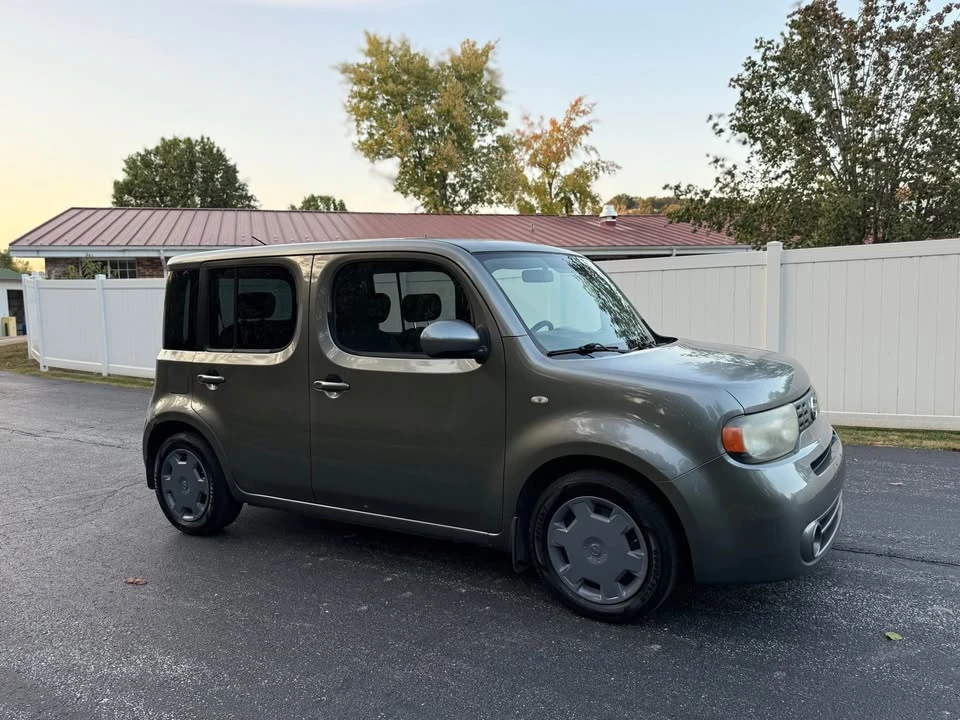 2010 Nissan Cube - Image 2 of 6