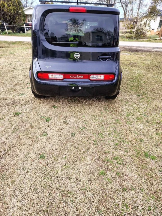 2010 Nissan Cube - Image 2 of 8