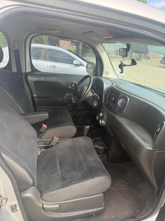 2010 Nissan Cube - Image 12 of 16