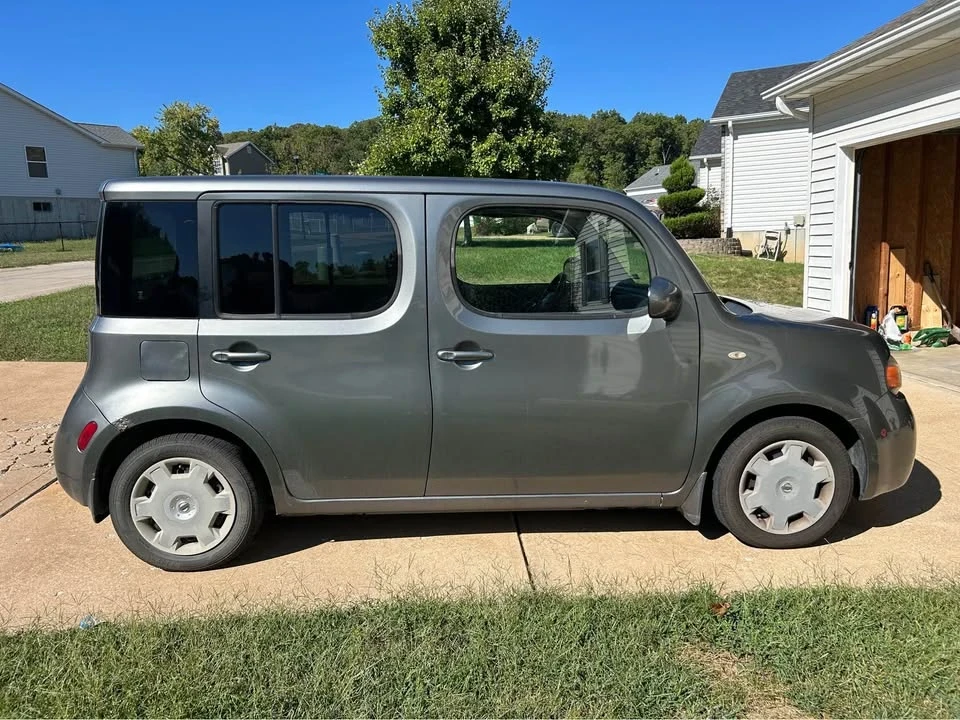 2010 Nissan Cube - Image 3 of 9