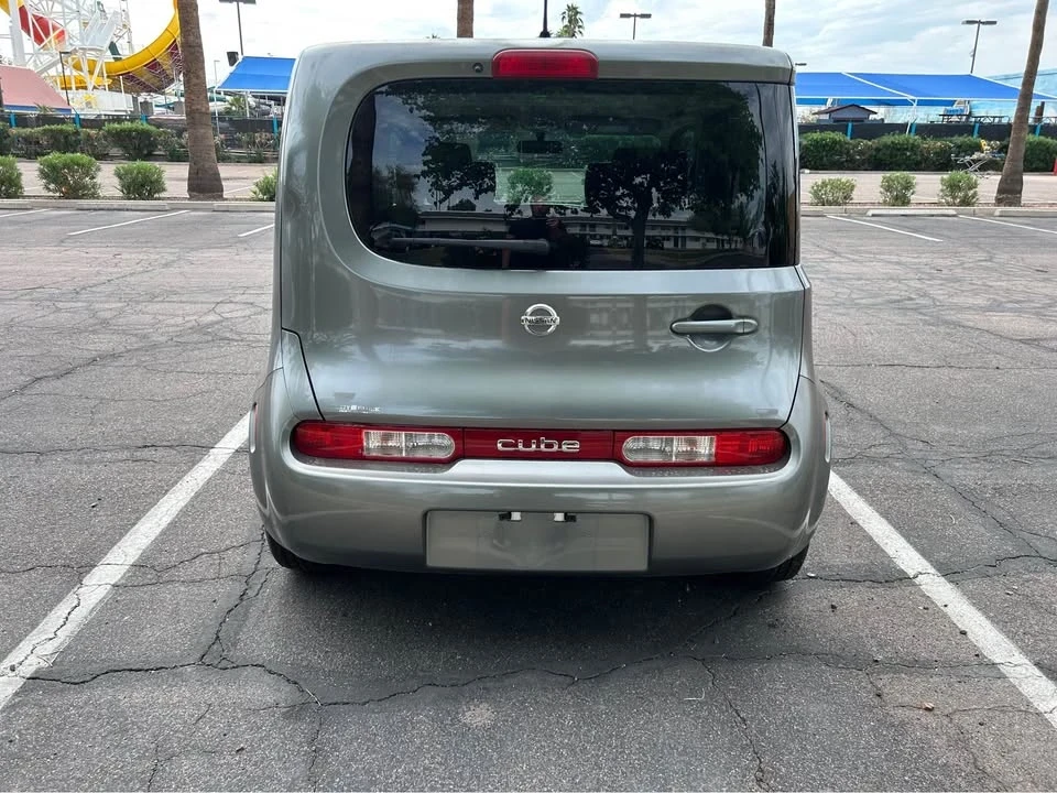 2010 Nissan Cube - Image 5 of 11