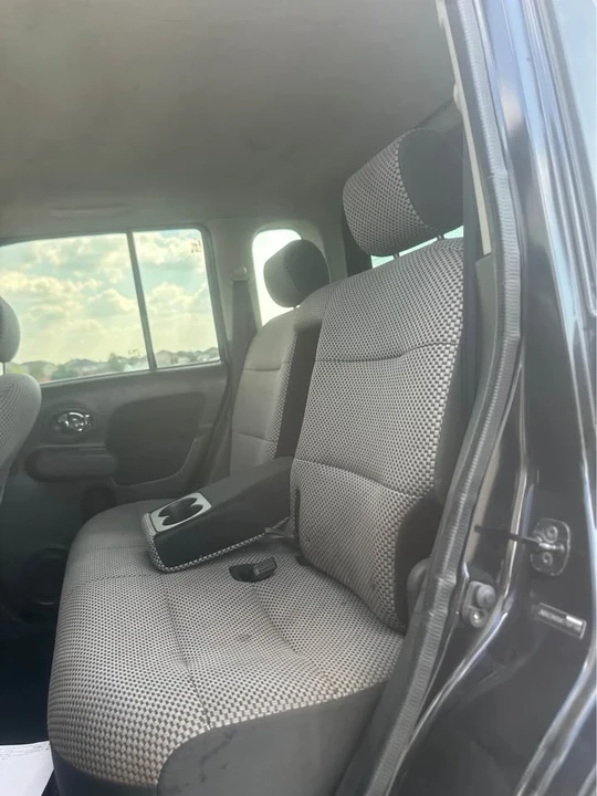 2010 Nissan Cube - Image 6 of 12