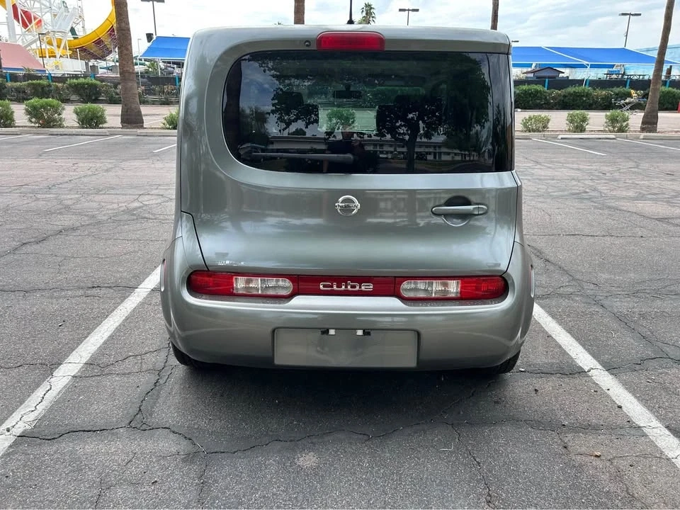 2010 Nissan Cube - Image 8 of 12