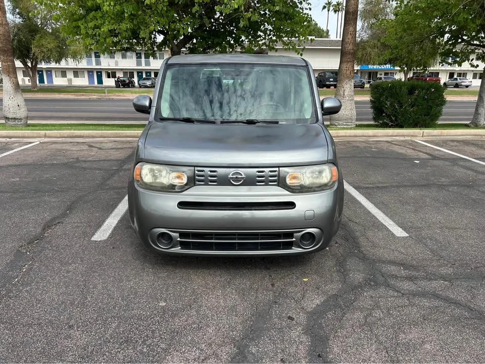2010 Nissan Cube - Image 2 of 11