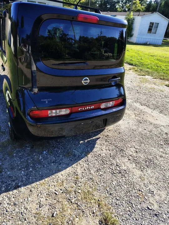 2010 Nissan Cube - Image 2 of 6