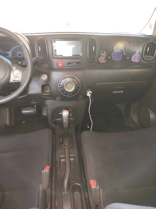 2010 Nissan Cube - Image 17 of 20
