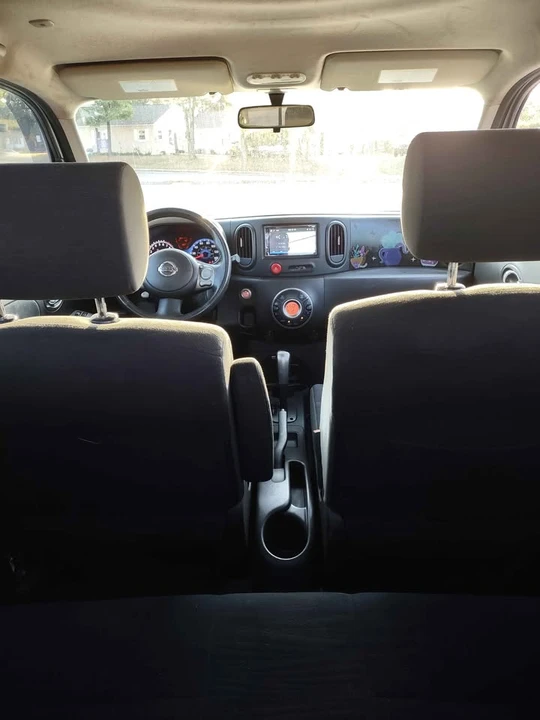 2010 Nissan Cube - Image 10 of 20