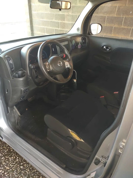 2010 Nissan Cube - Image 11 of 20