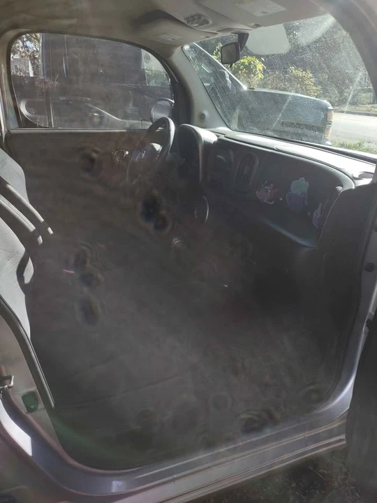 2010 Nissan Cube - Image 12 of 16