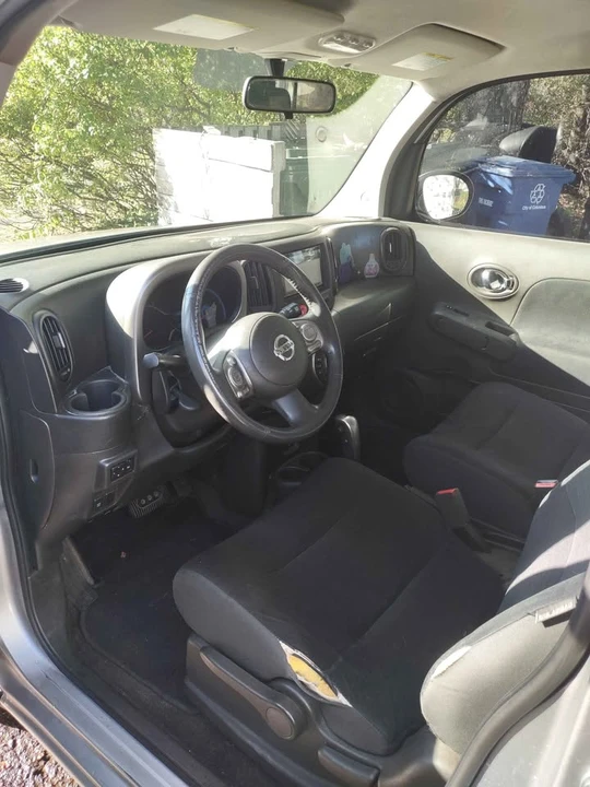 2010 Nissan Cube - Image 11 of 16