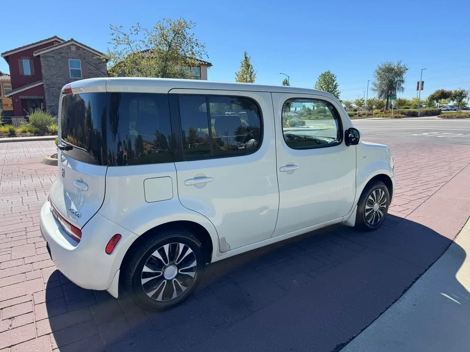2010 Nissan Cube - Image 2 of 5