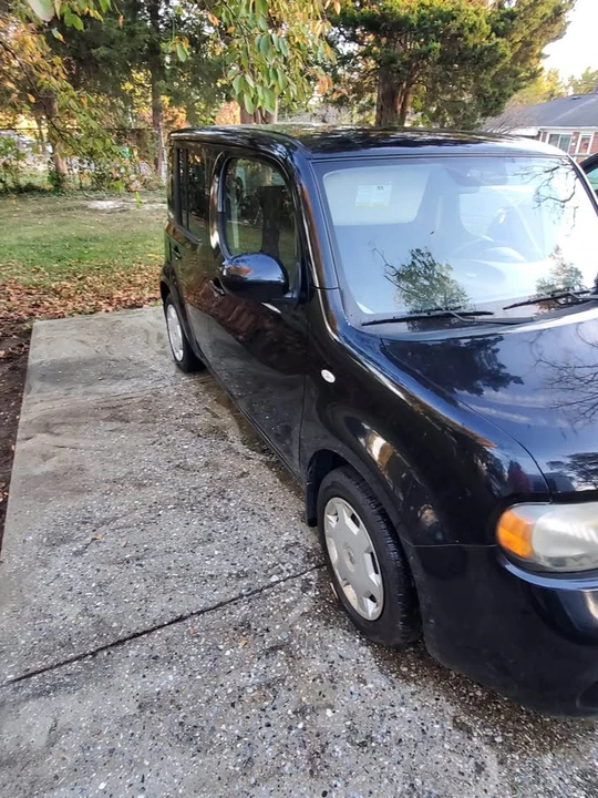 2010 Nissan Cube - Image 2 of 7