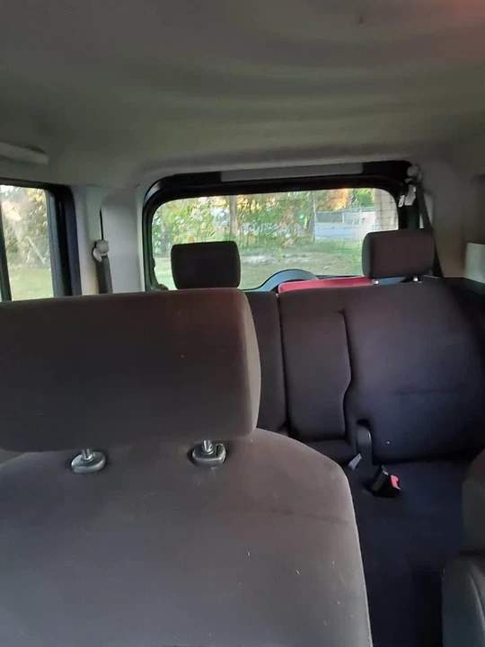 2010 Nissan Cube - Image 6 of 7