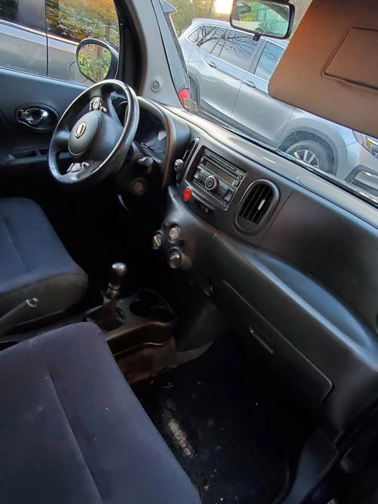 2010 Nissan Cube - Image 4 of 7