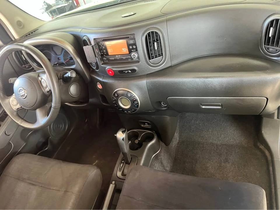 2010 Nissan Cube - Image 4 of 8