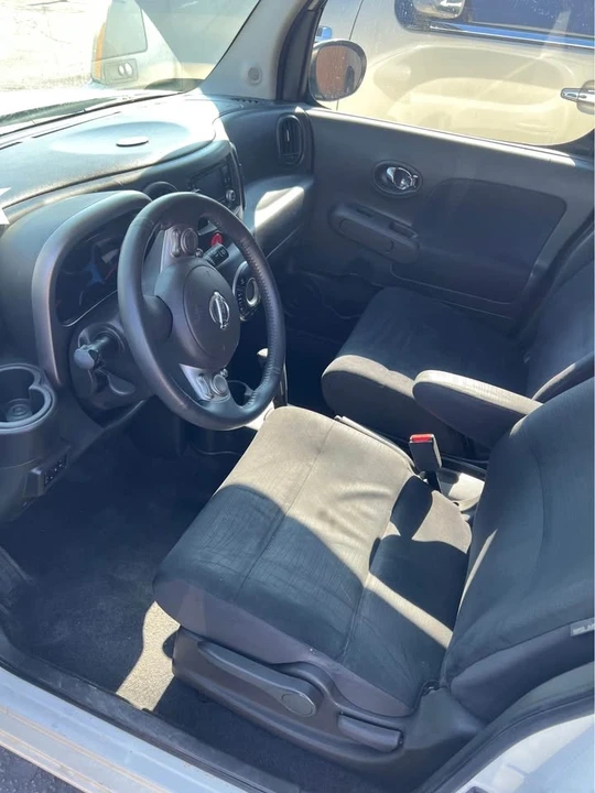 2010 Nissan Cube - Image 6 of 8