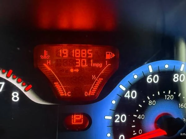 2010 Nissan Cube - Image 13 of 16
