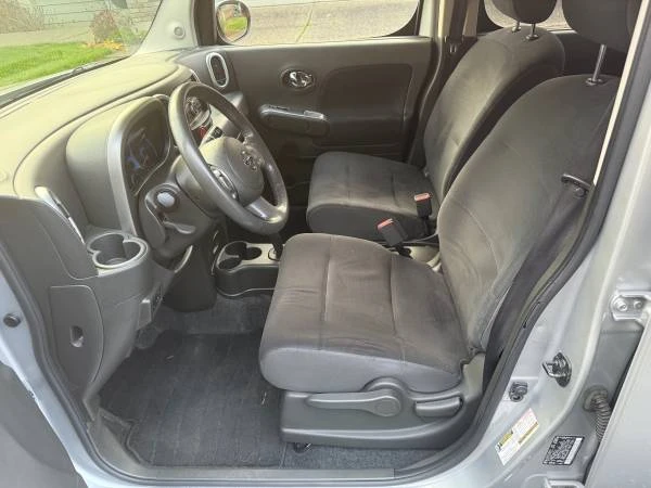 2010 Nissan Cube - Image 11 of 16