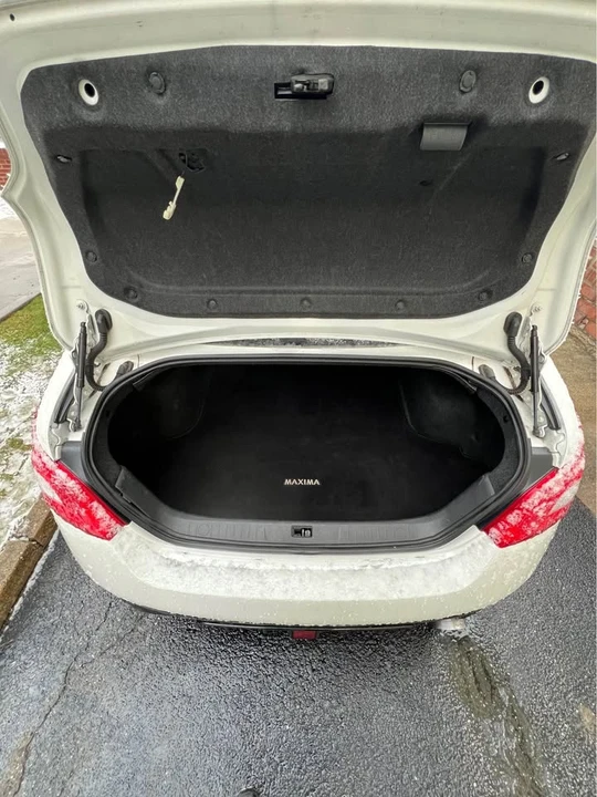 2010 Nissan Maxima 7th Gen - Image 13 of 15
