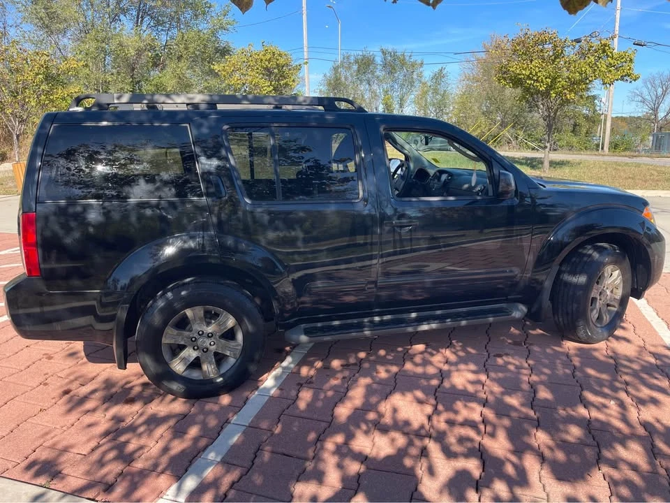 2010 Nissan Pathfinder 3rd Gen - Image 6 of 16