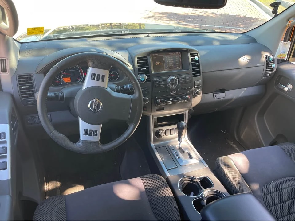 2010 Nissan Pathfinder 3rd Gen - Image 11 of 16